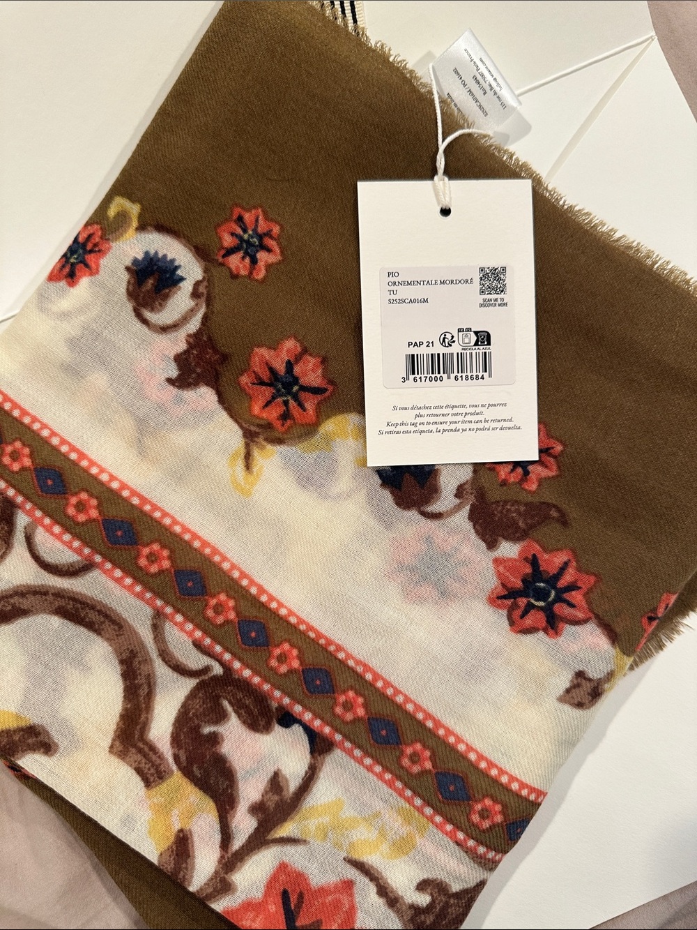 Sezane Elegant Floral Print Wool Pio Scarf in Olive and Cream - Picture 8 of 9